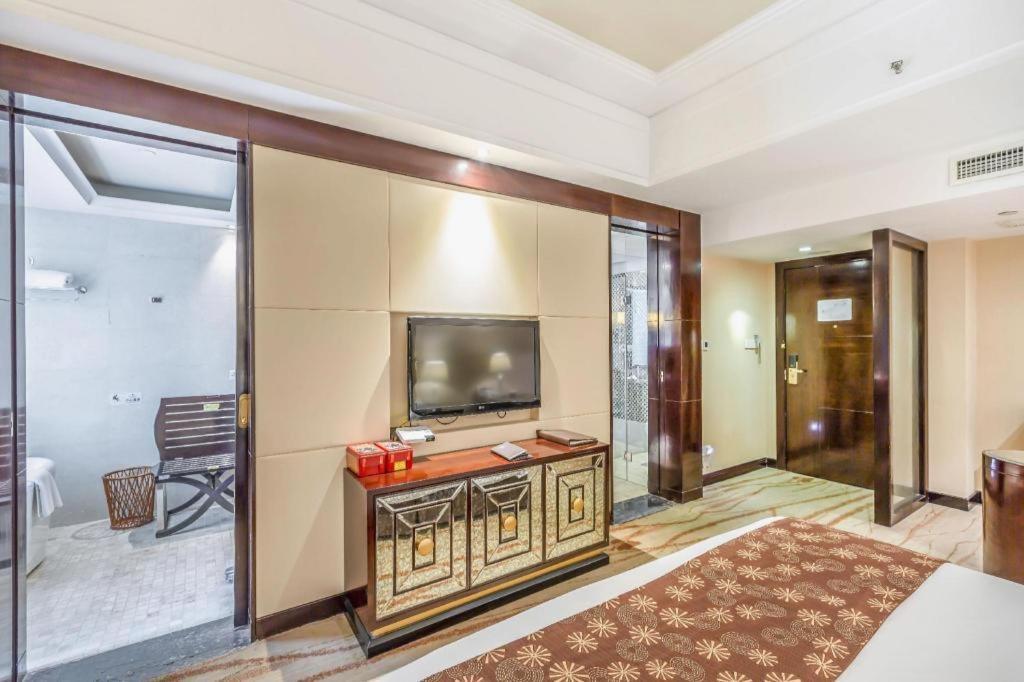 New Century Grand Hotel Xinxiang Exterior foto