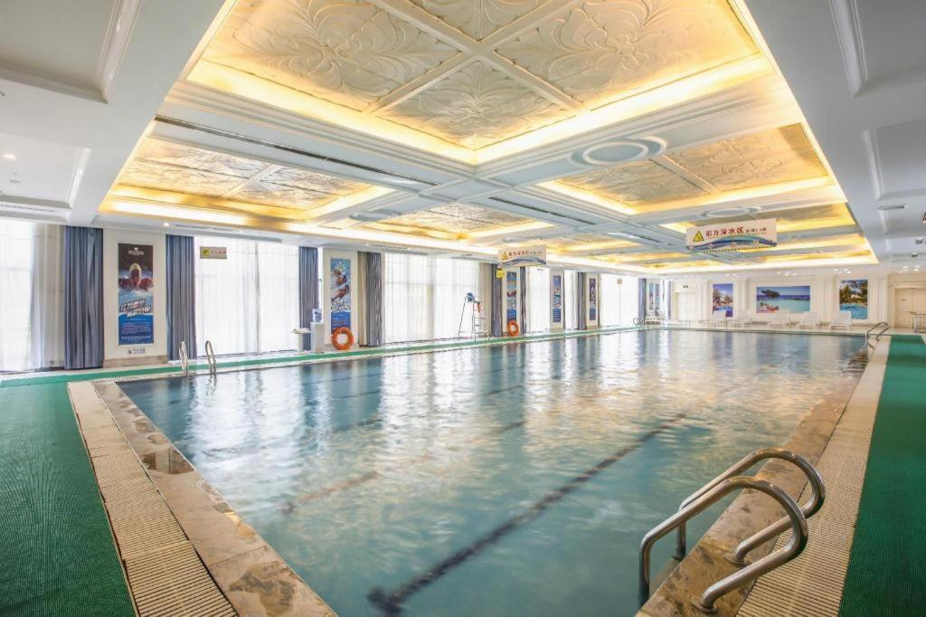 New Century Grand Hotel Xinxiang Exterior foto