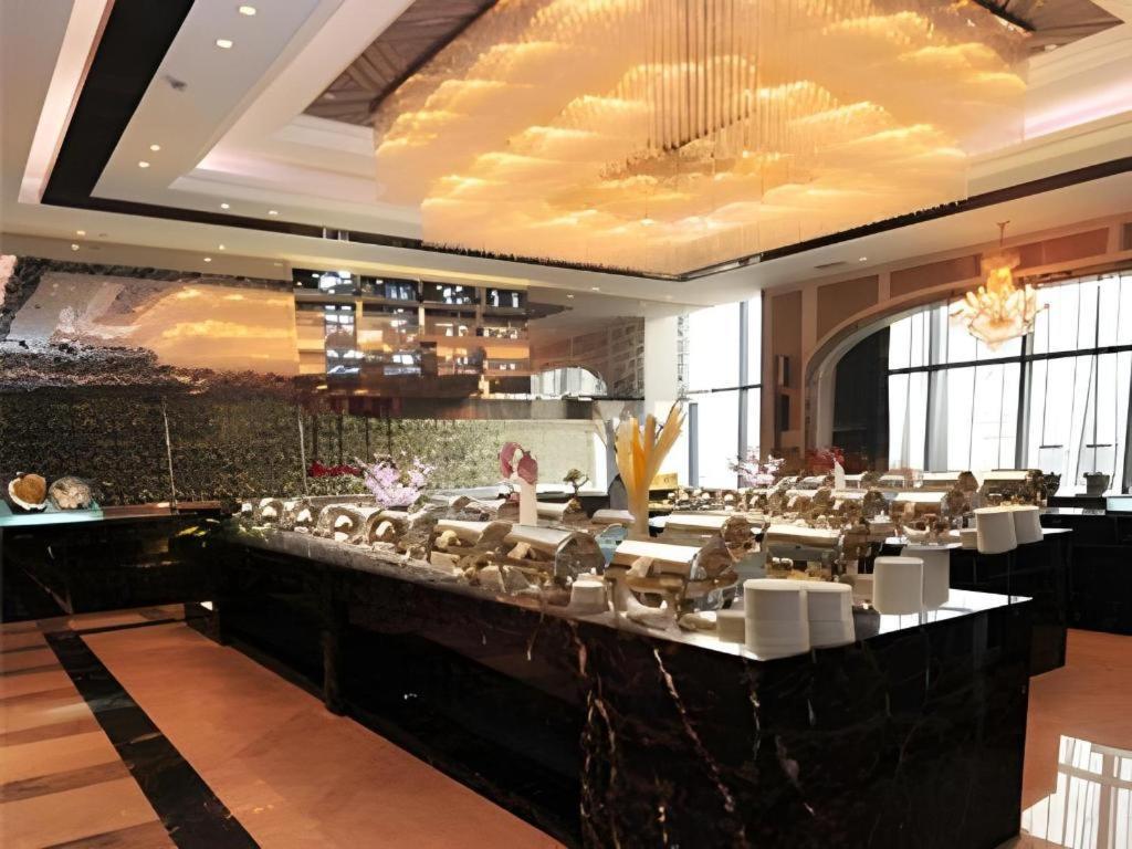 New Century Grand Hotel Xinxiang Exterior foto
