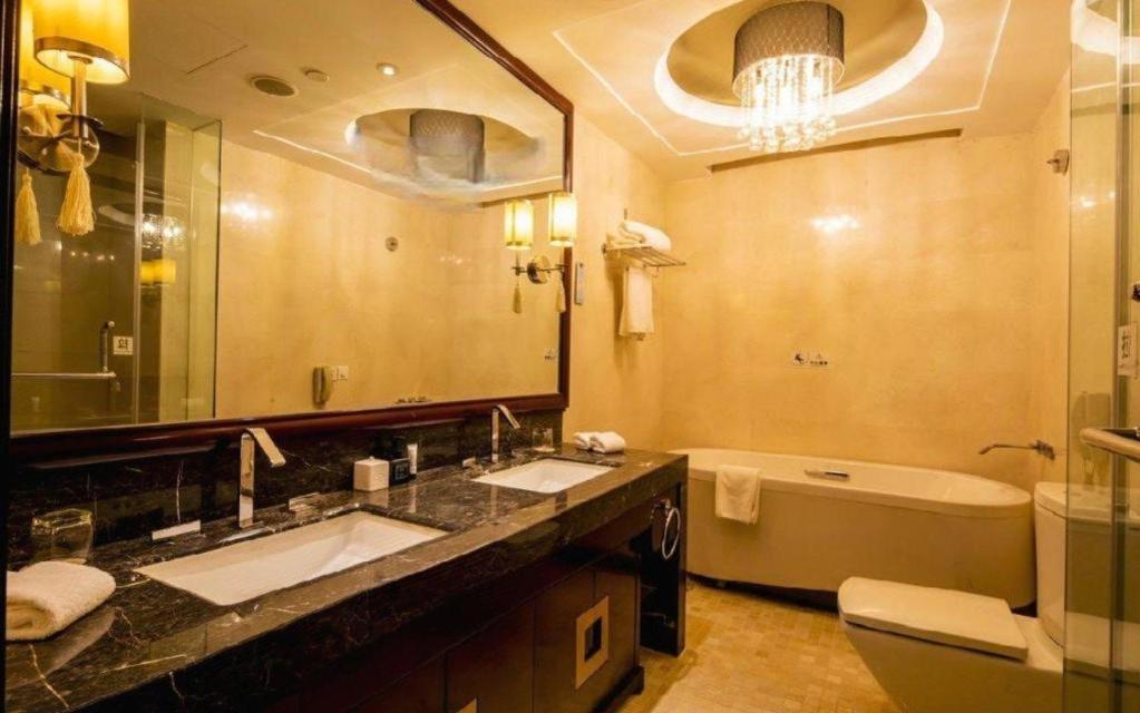 New Century Grand Hotel Xinxiang Exterior foto
