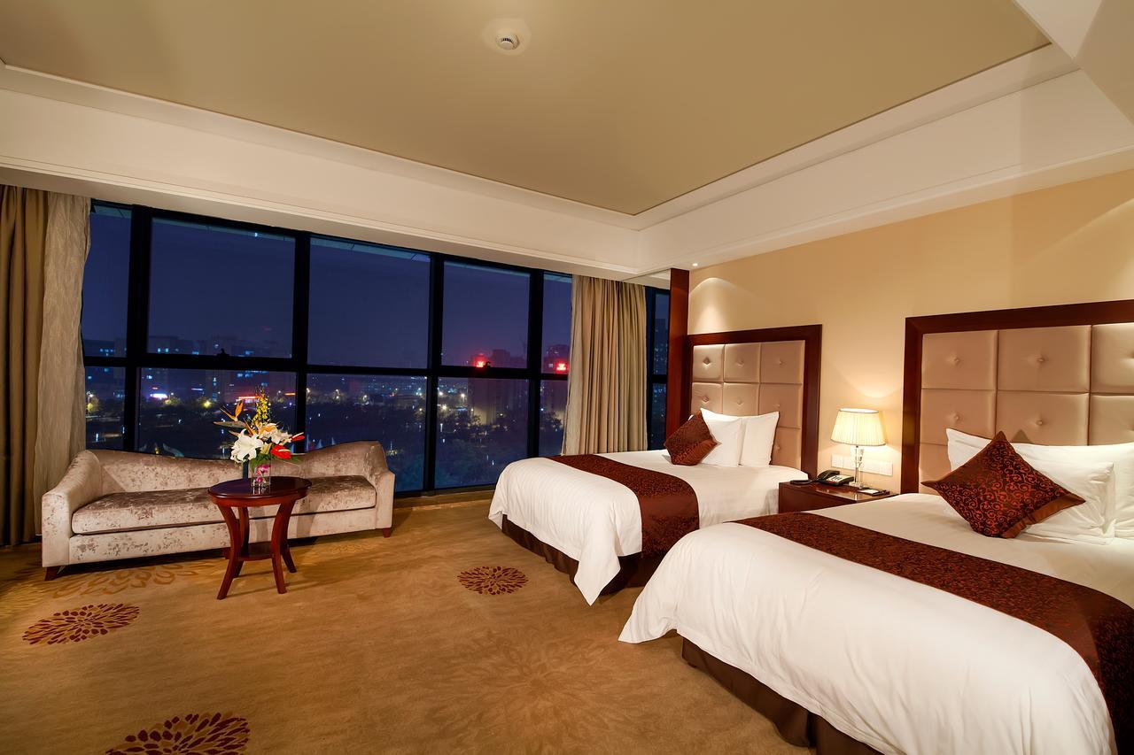 New Century Grand Hotel Xinxiang Exterior foto